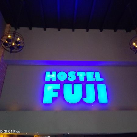Hostel Fuji Phnom Penh Esterno foto
