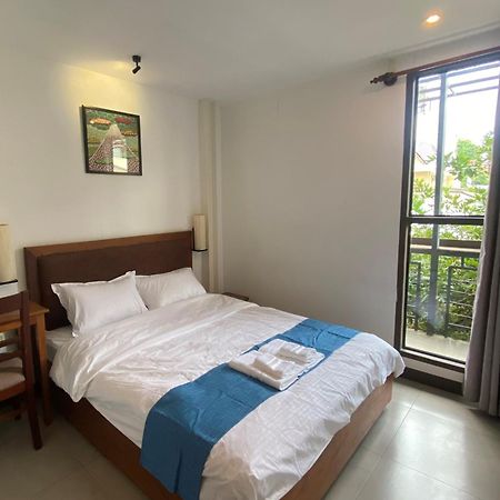 Hostel Fuji Phnom Penh Esterno foto
