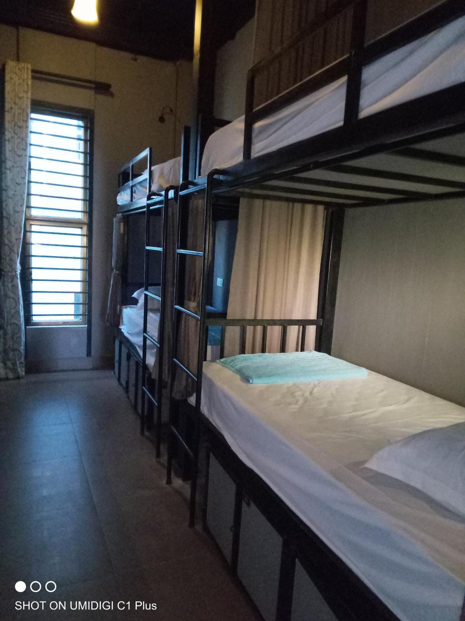 Hostel Fuji Phnom Penh Esterno foto