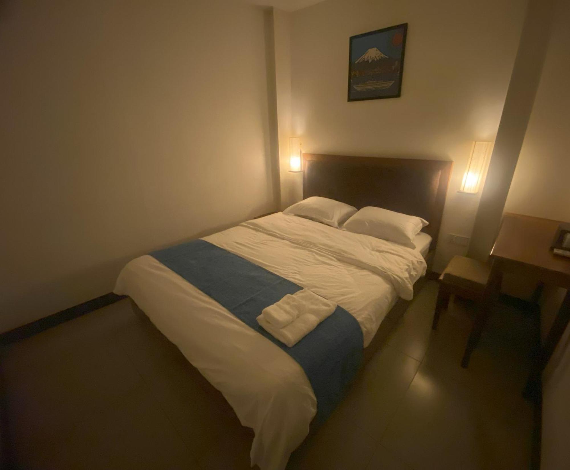 Hostel Fuji Phnom Penh Esterno foto