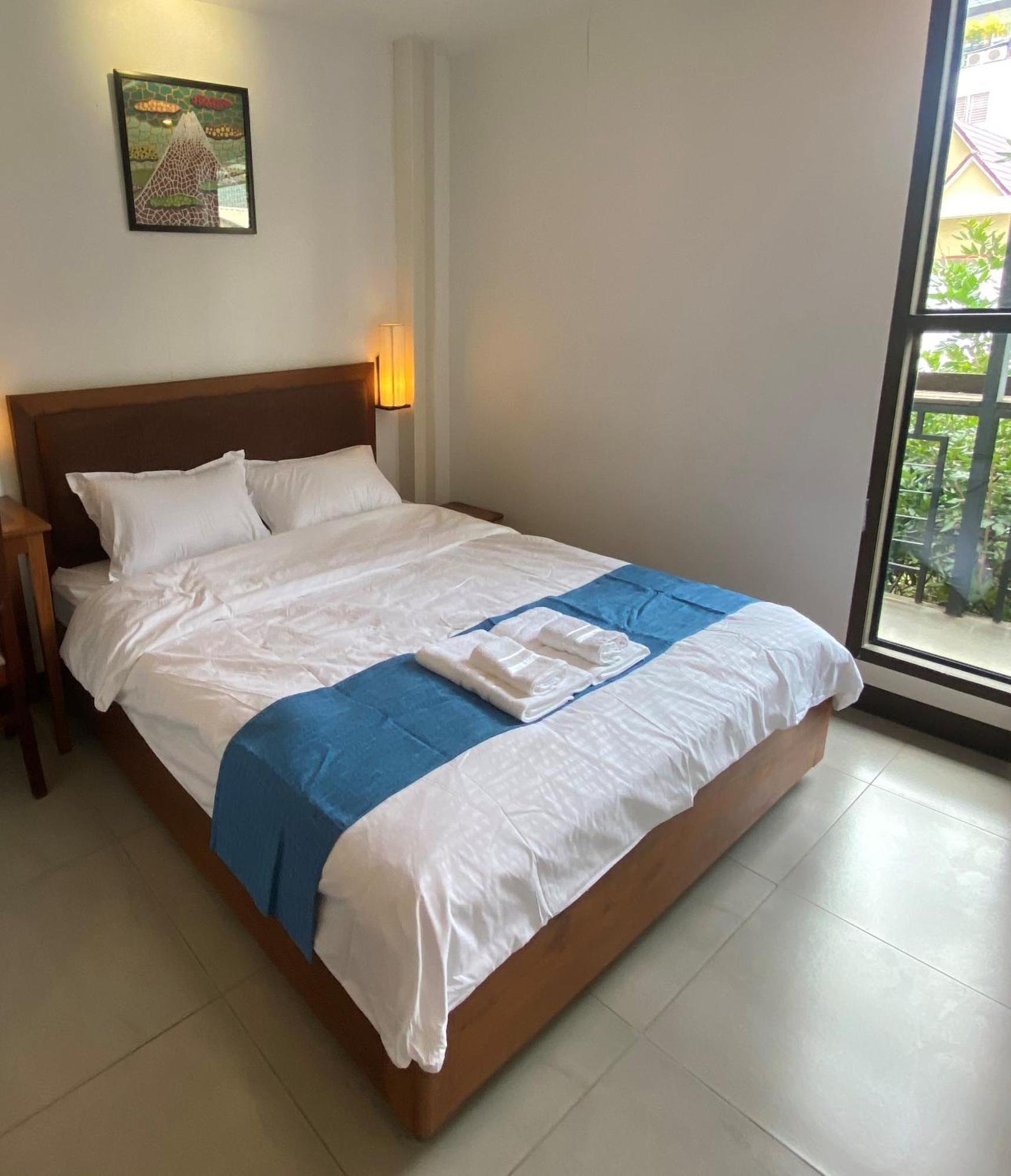 Hostel Fuji Phnom Penh Esterno foto